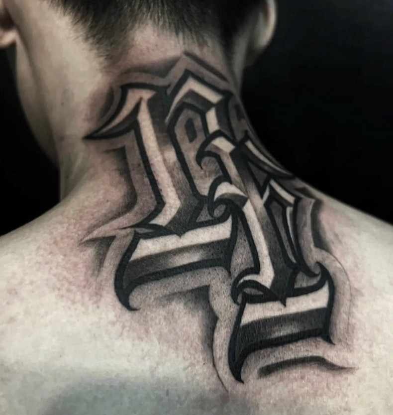 Мужские леттеринг на спине, photo - Тату салон Inspiration Ink Tattoo