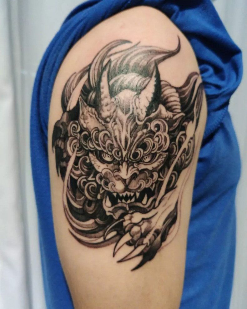 Men demon shoulder, photo - Tattoo Master Yawan