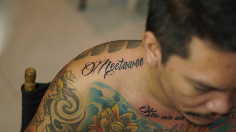 Men shoulder letter, photo - Tattoo Studio Niyom