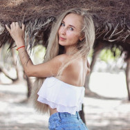 Browmaker Margarita Phuket,Кату