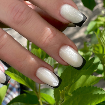 Коррекция полигелем
Фианит в огранке 
Аппаратный маникюр 