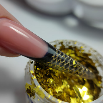 Моделирование ногтей 