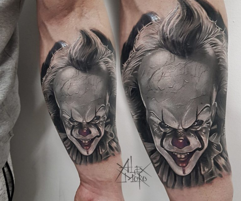 Мужские на руке клоун, photo - Тату салон Odin Tattoo