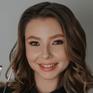 Browmaker Evgeniya Poznan,Plac Kolegiacki, 4/9 