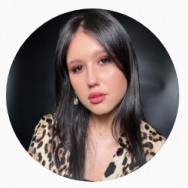 Maskenbildner Diana Poznan,