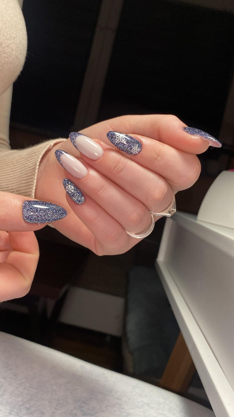 Christmas winter nails blue, photo - Manicurist Violetta Velichko