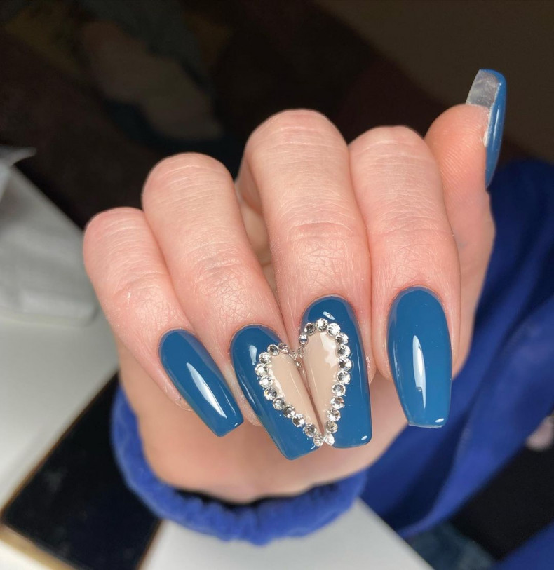 Blue coffin rhinestone, photo - Manicurist Anastasiya