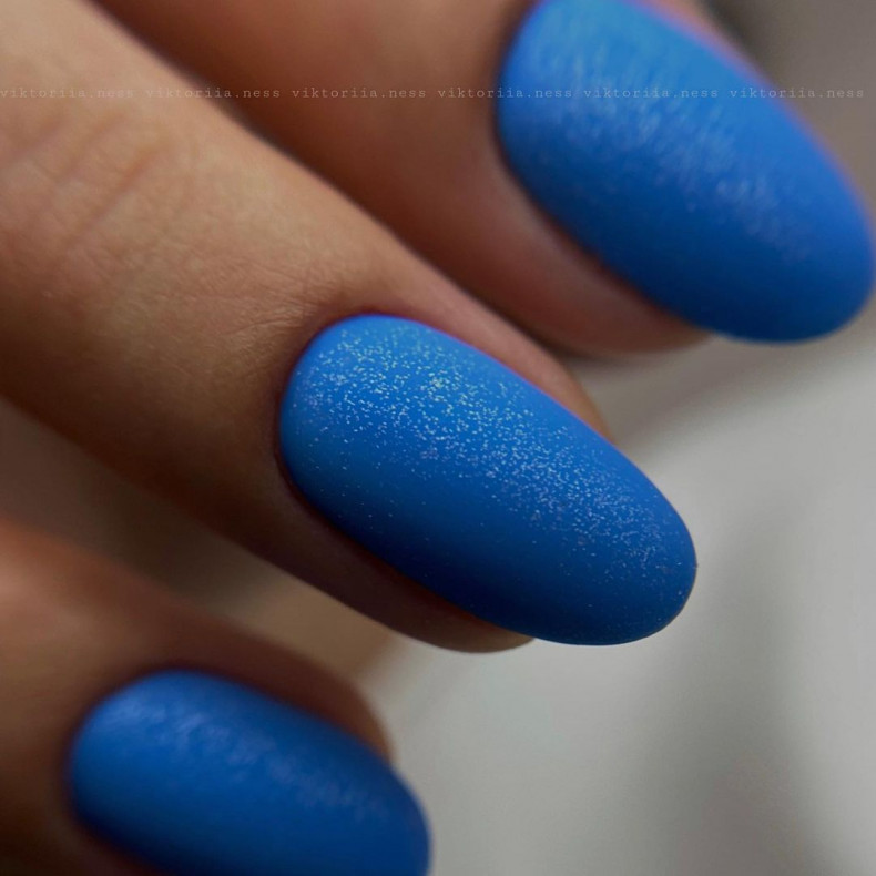 Blue matte, photo - Manicurist Victory Ness