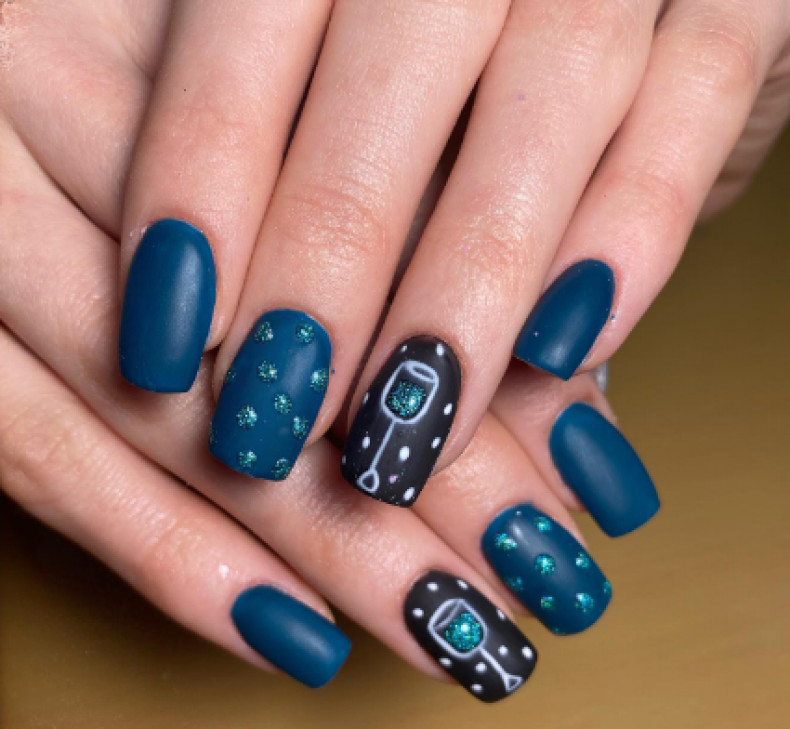 Blue matte, photo - Manicurist Viktoriya