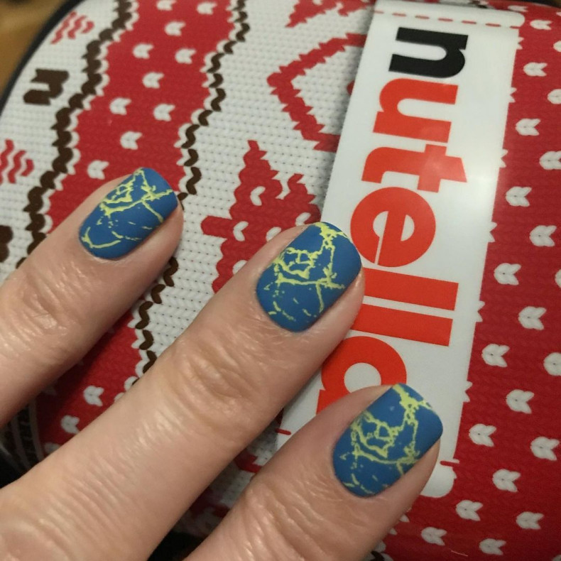 Blue matte, photo - Manicurist Lily