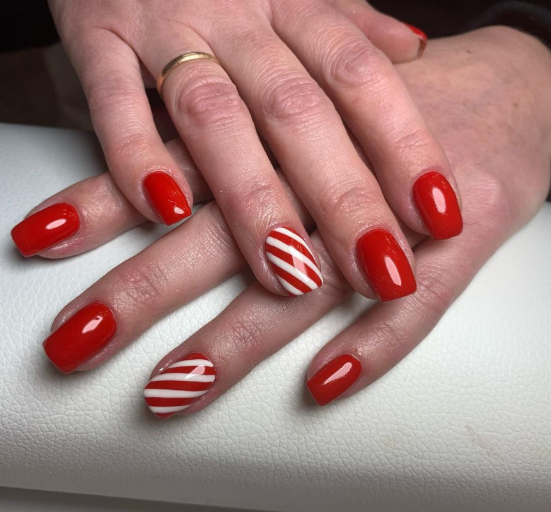 Białe czerwone świąteczne, photo - Manicurzysta Victory