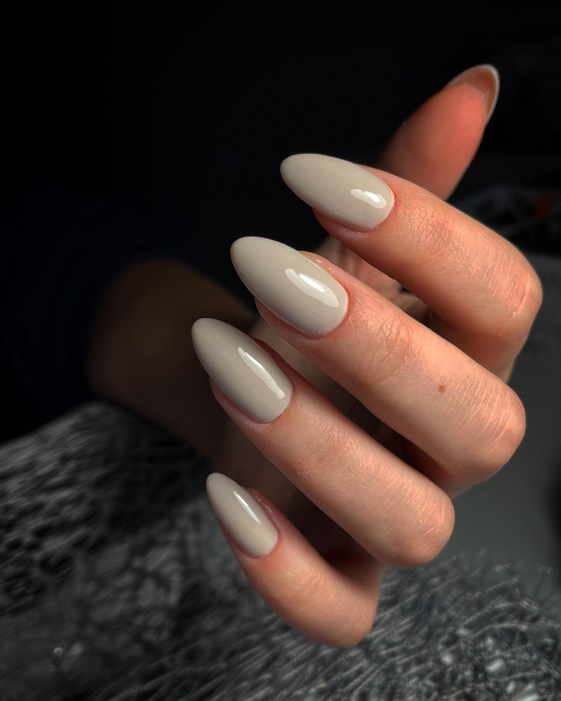 Grey, photo - Manicurist Julia Gladkova