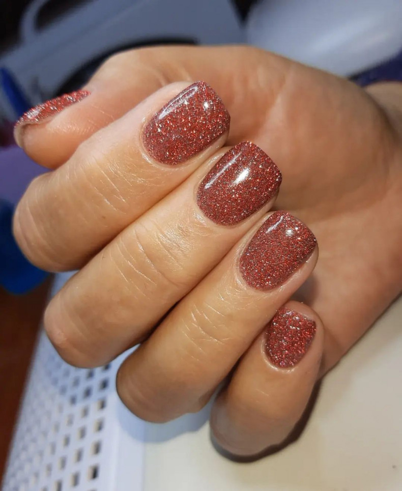 Glitter brown, photo - Manicurist Yana Bomko