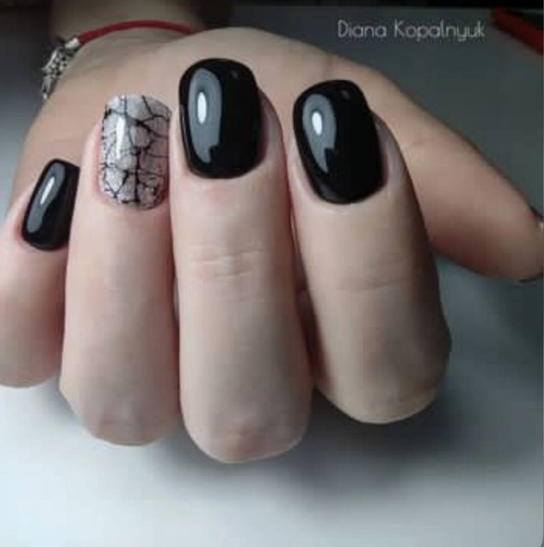 White black accent, photo - Manicurist Диана Копальнюк
