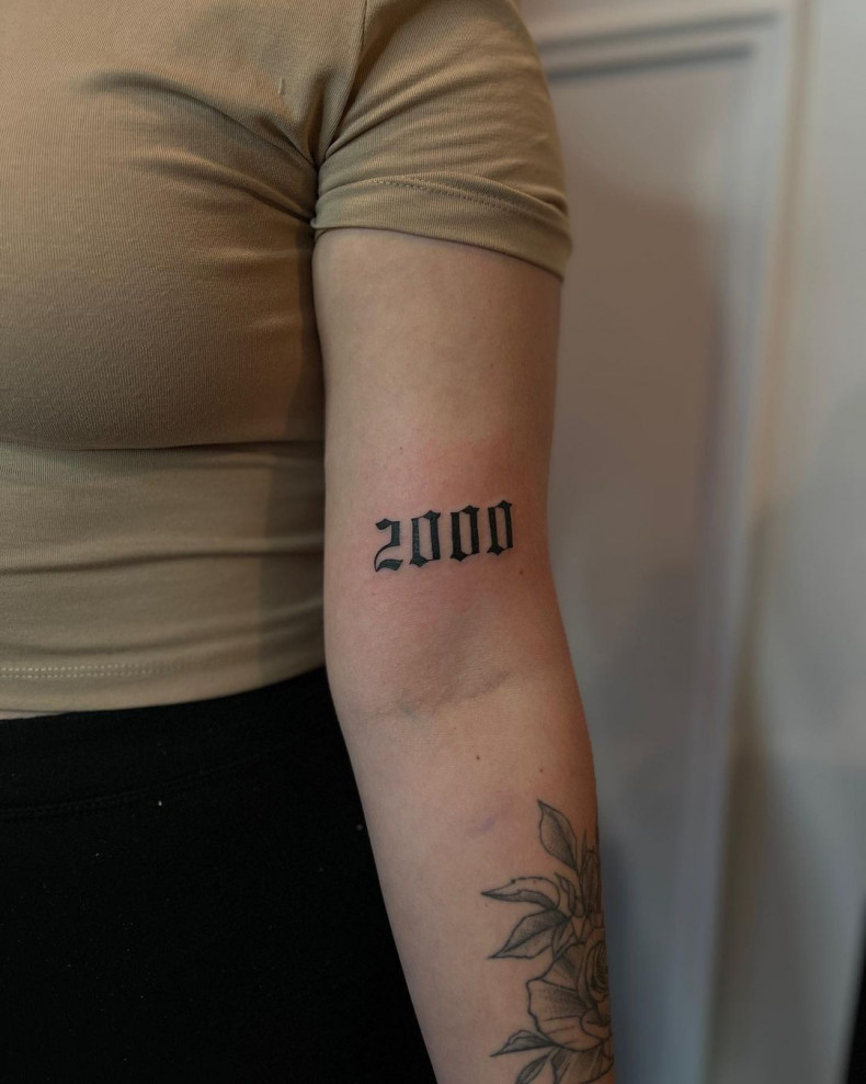 Women arm numbers, photo - Tattoo Master Juliya