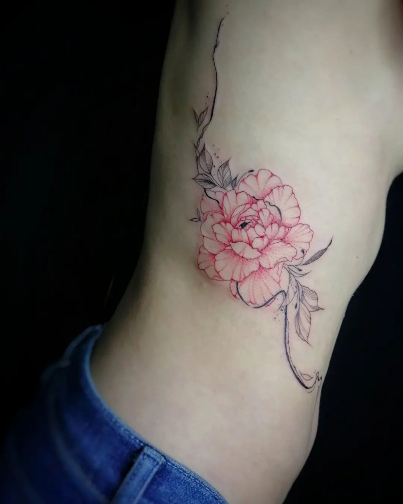 Frauen seiten pfingstrosen, photo - Tattoo-Meister Viktory