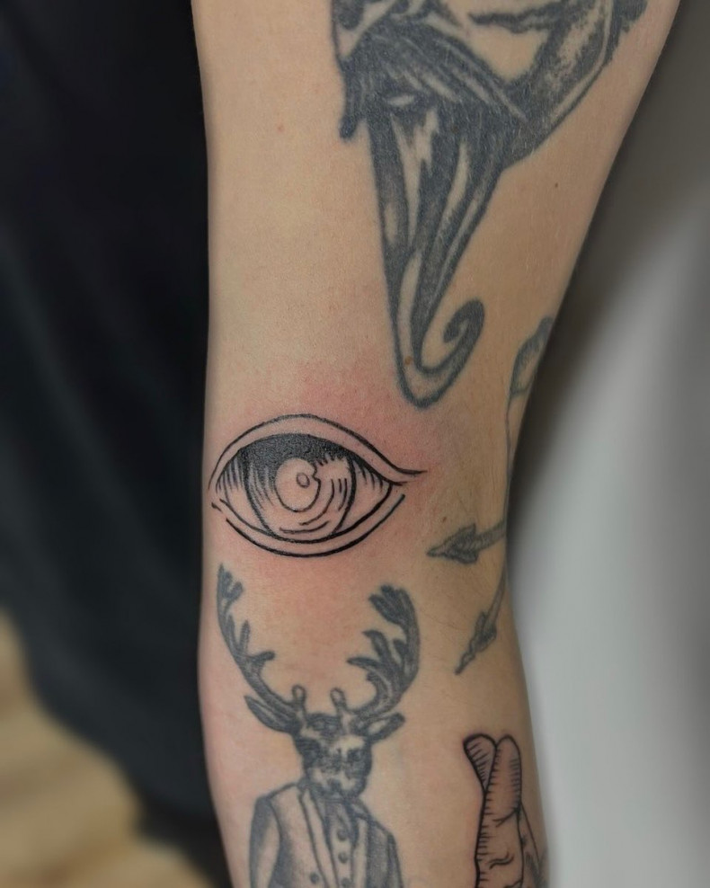 Auge, photo - Tattoo-Studio Tattoo House