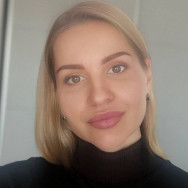 Kosmetikerin Yuliia Hrysenko on Barb.pro