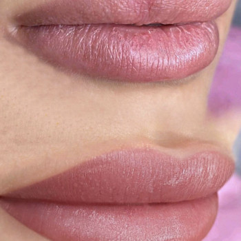 Перманентный макияж губ 
                    Permanent Makeup Master Ани Согомоняан Yekaterinburg