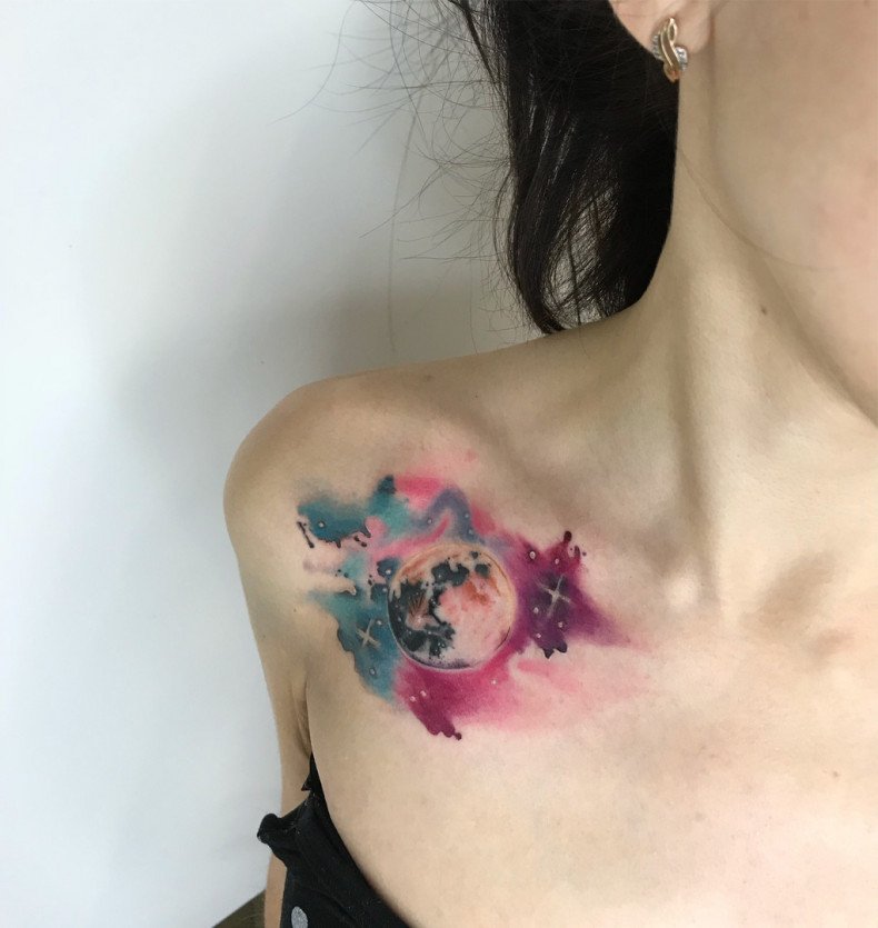 Женские акварель на ключице, photo - Тату салон Molly Tattoo