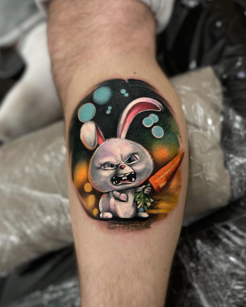 Hase cartoon bunt, photo - Tattoo-Meister Aliaksei Morsoylew