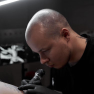Tattoo-Meister Ilya Sado on Barb.pro