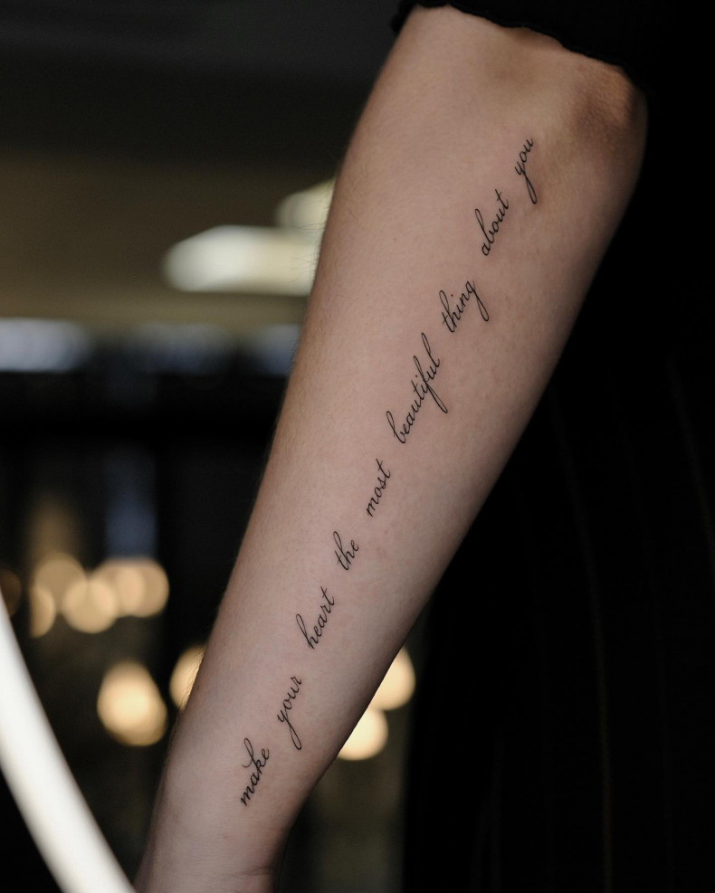 Arm letter words, photo - Tattoo Master Ewa Evoke tattoo