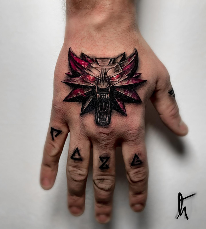 Männer Wolf Hand, photo - Tattoo-Meister Molly tattoo