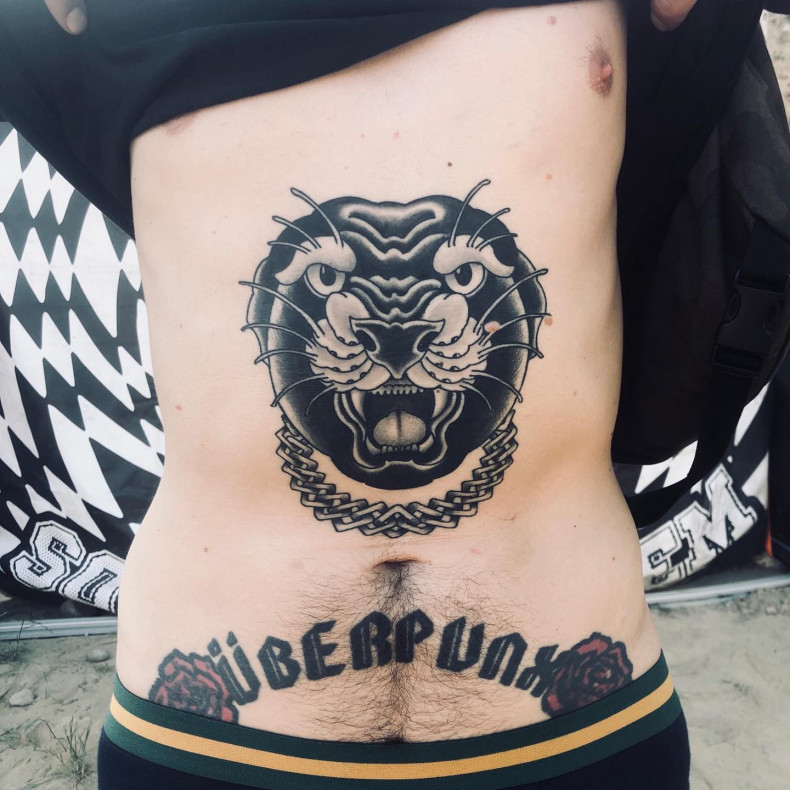 Männer am bauch panther, photo - Tattoo-Meister Valery Merz