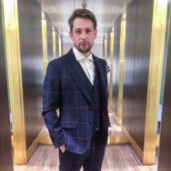 Stylista włosów Oleksii Warszawa,