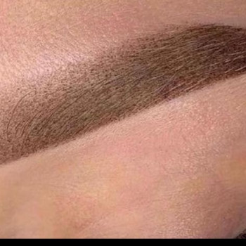 Пудровое напыление бровей 