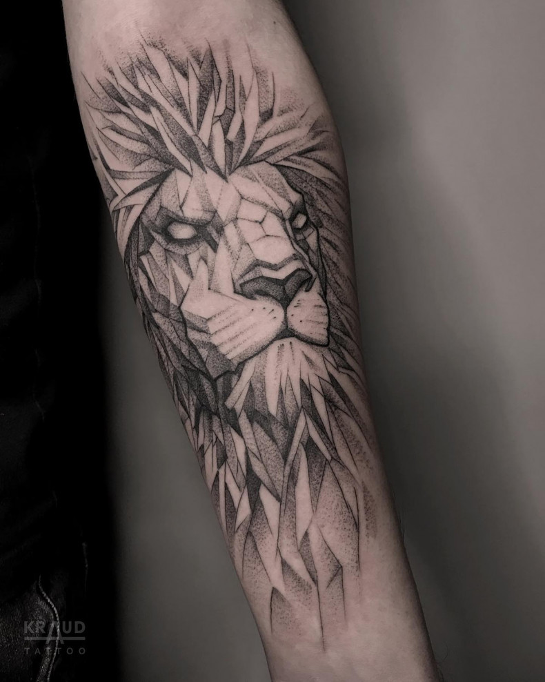 Men arm graphic, photo - Tattoo Studio Empire of ink