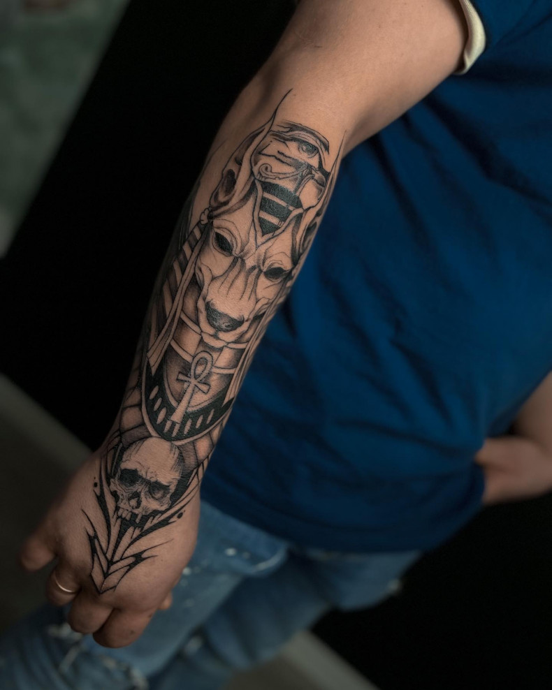 Männer Arm anubis, photo - Tattoo-Studio Vean tattoo Poznan