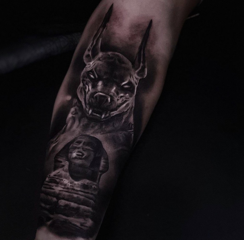 Männer Arm anubis, photo - Tattoo-Meister Евгений Довганич