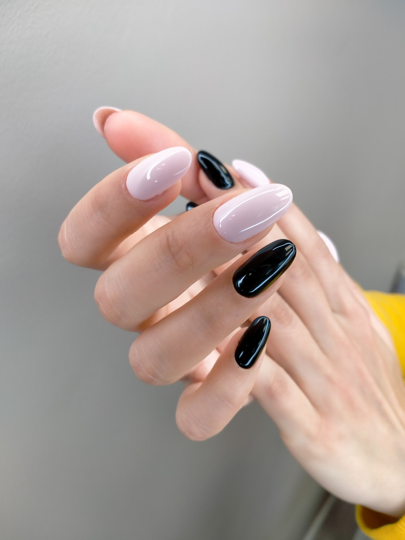 Białe czarne, photo - Manicurzysta Violetta Odintsova