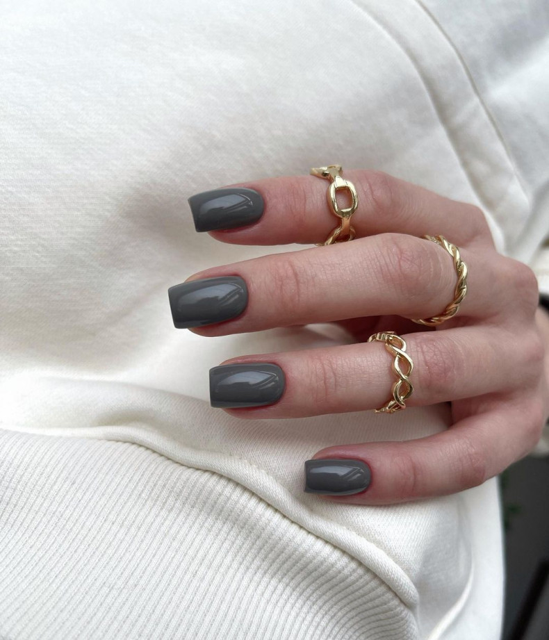 Kwadratowe szare, photo - Manicurzysta Mariya