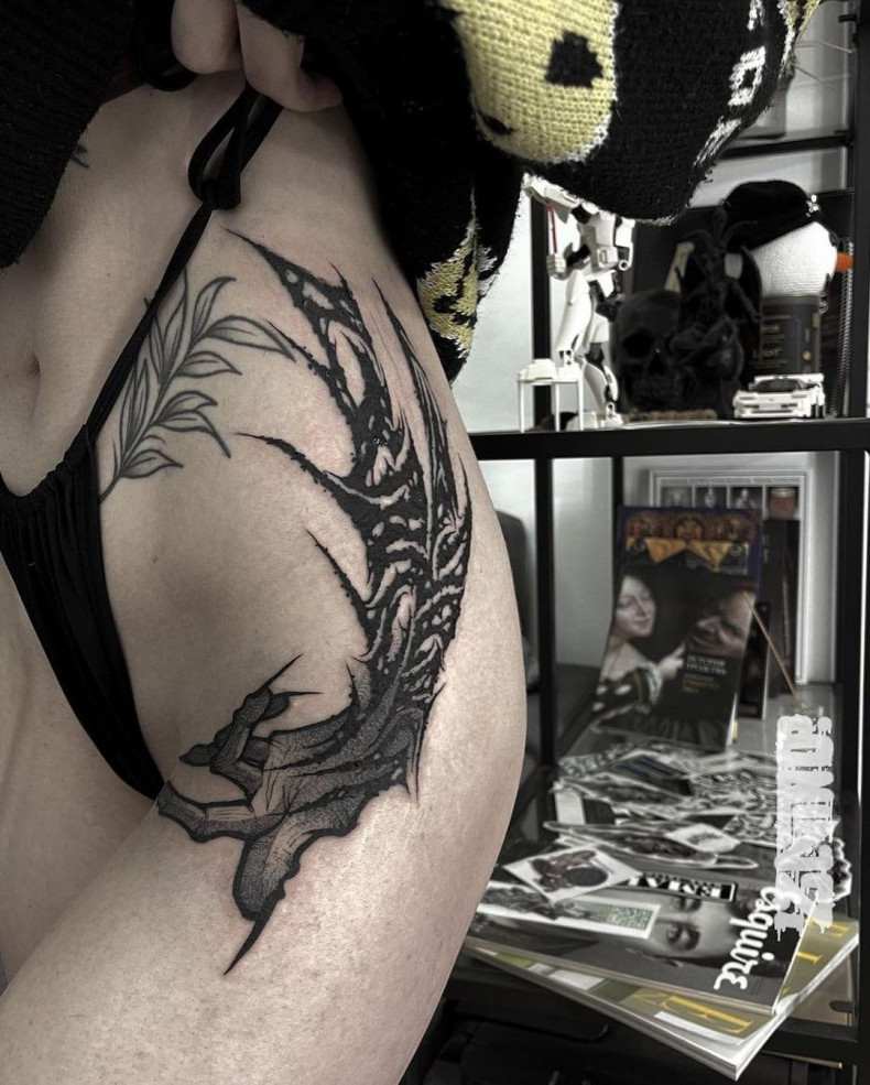 Frauen abstrakte Oberschenkel, photo - Tattoo-Studio Vean Tattoo