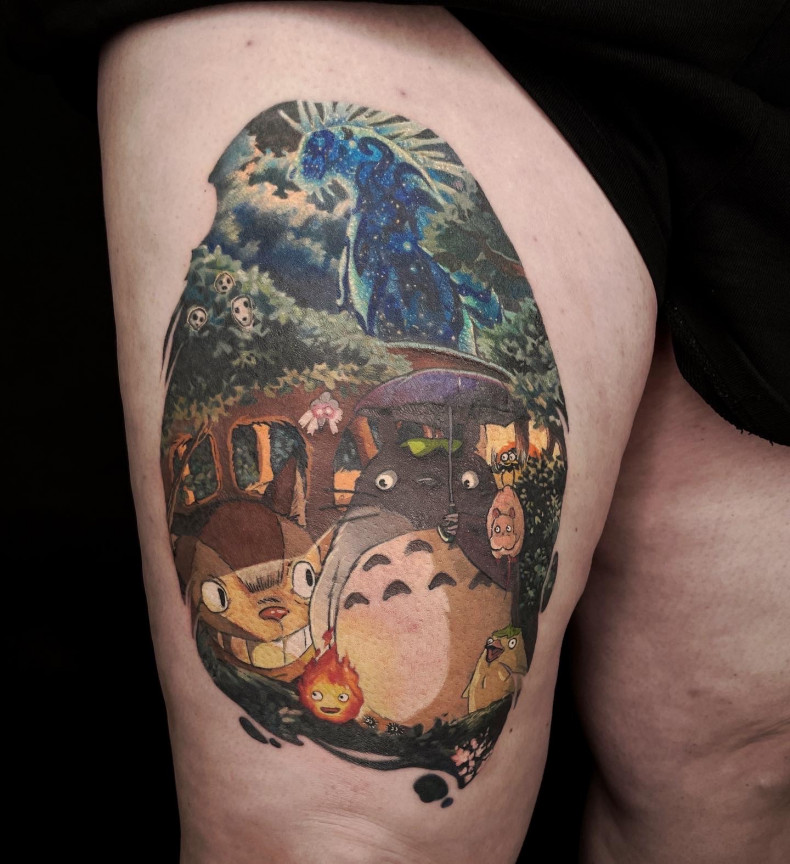 Cartoon Oberschenkel bunt, photo - Tattoo-Studio Spadetattoo