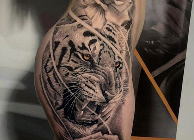 Frauen Oberschenkel Tiger, photo - Tattoo-Studio Prime Ink