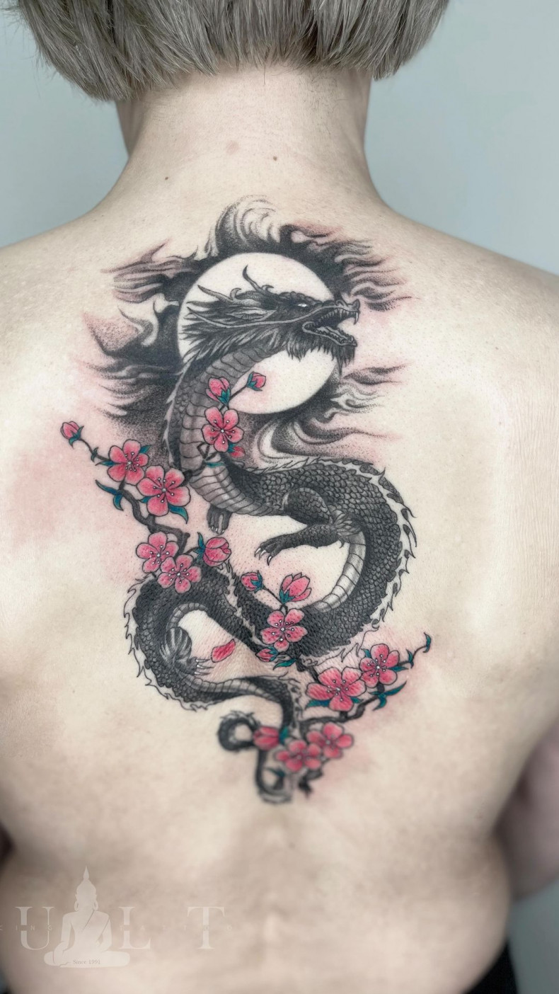 Frauen Drache Chinesischer, photo - Tattoo-Studio Cult