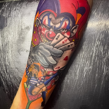 Довольно редко в наше время на теле случайного прохожего мож