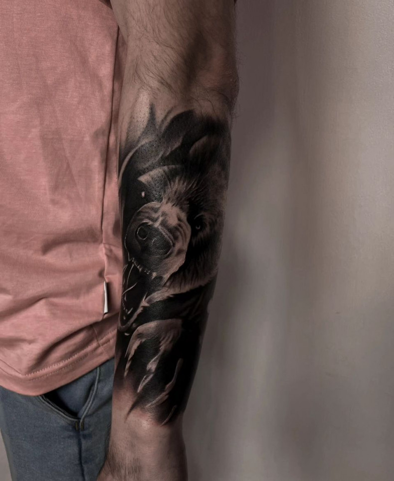 Männer Arm bären, photo - Tattoo-Studio VeAn Tattoo