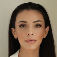 Permanent Make-up-Meister Rina Abedian on Barb.pro