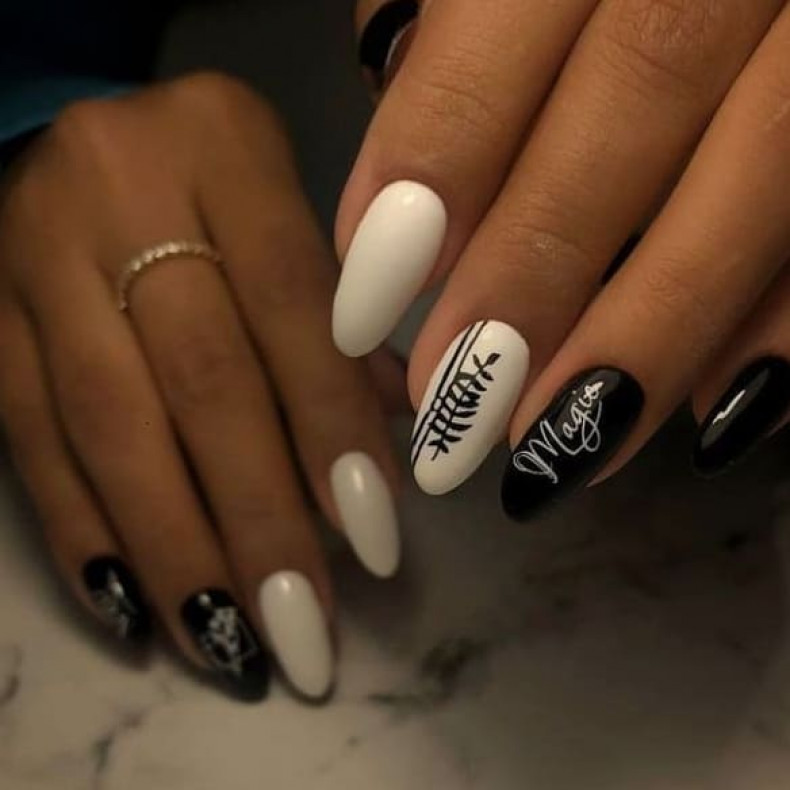Белый с рисунком черный, photo - Мастер маникюра Марина Деканская