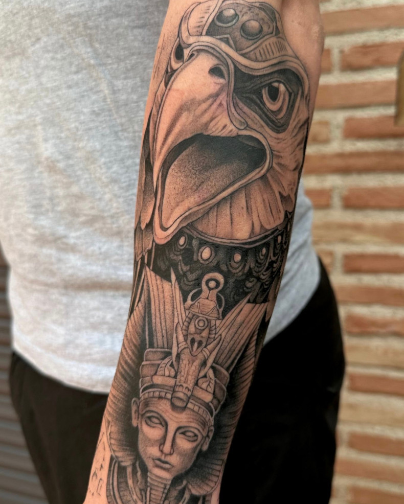 Männer Arm ägyptisch, photo - Tattoo-Studio Glorious Art