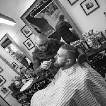 Lucky, Милан Фото - 5