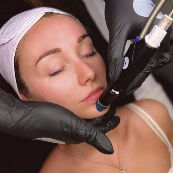 Yanabeaute, Milan Фото - 5