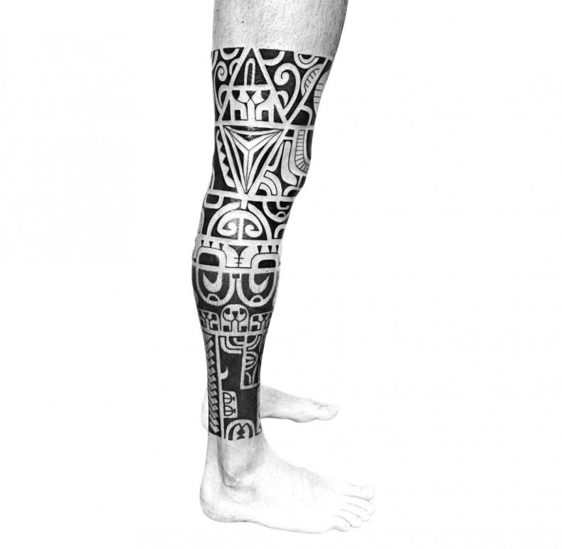 Men leg, photo - Tattoo Studio Luigi Marchini