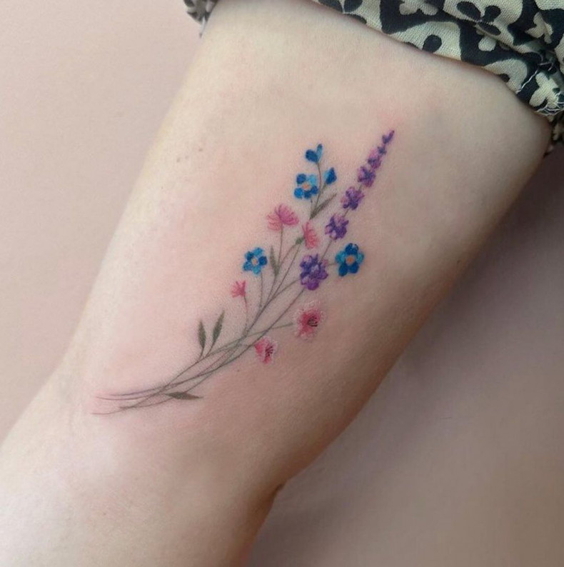 Women lavender colorful, photo - Tattoo Studio Roots Tattoo