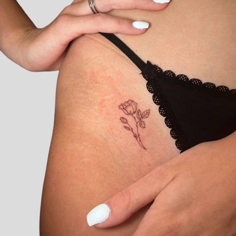 Women small mini, photo - Tattoo Studio One More